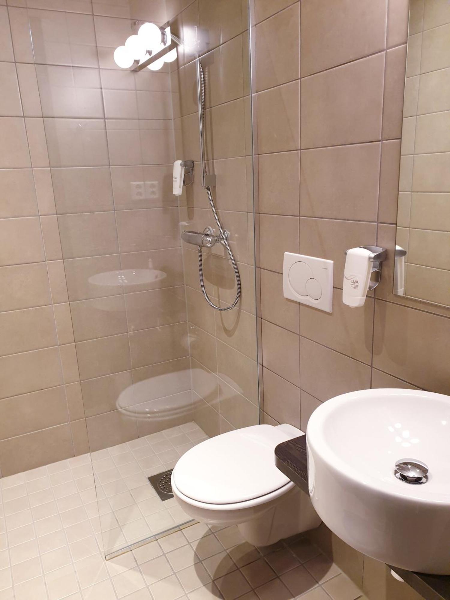 Standard Single Room,1746867916:JPEG